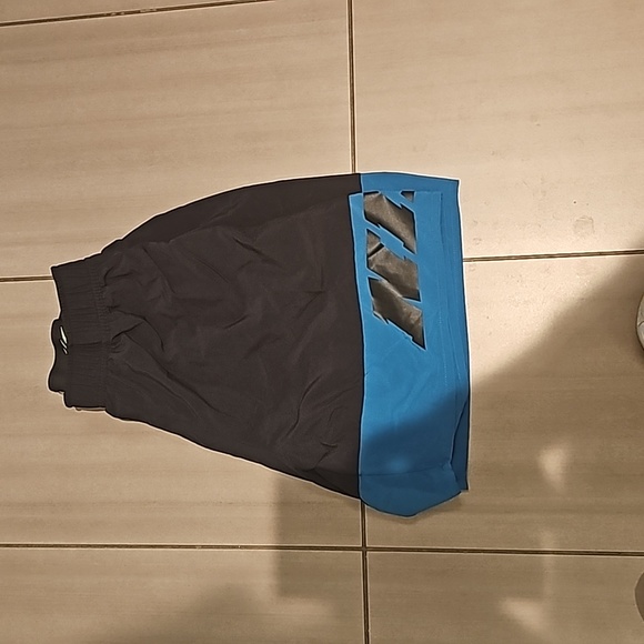 Mens Nike athletic shorts - Picture 3 of 4